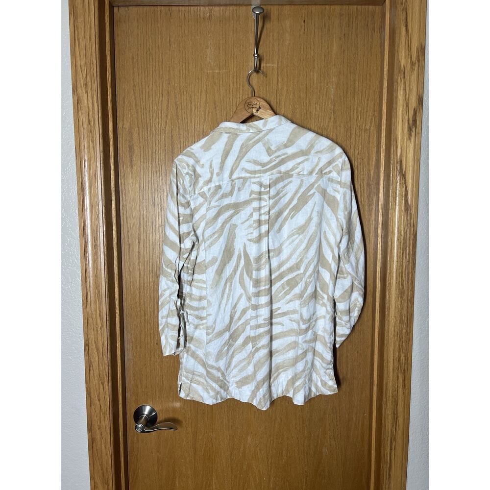 John Mark Wire Collar Zebra Print Button Front To… - image 5